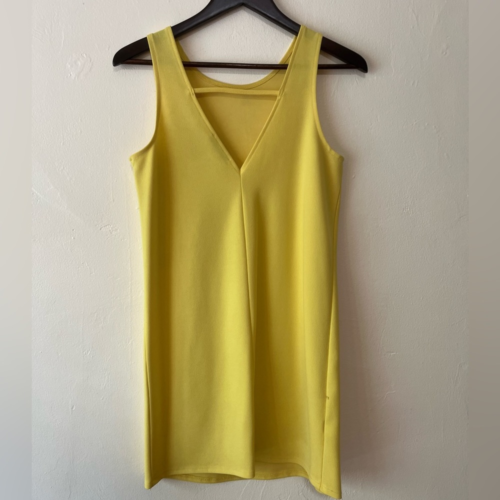 Mango yellow back vent dress size XS (feels like an S) - Picture 2 of 12